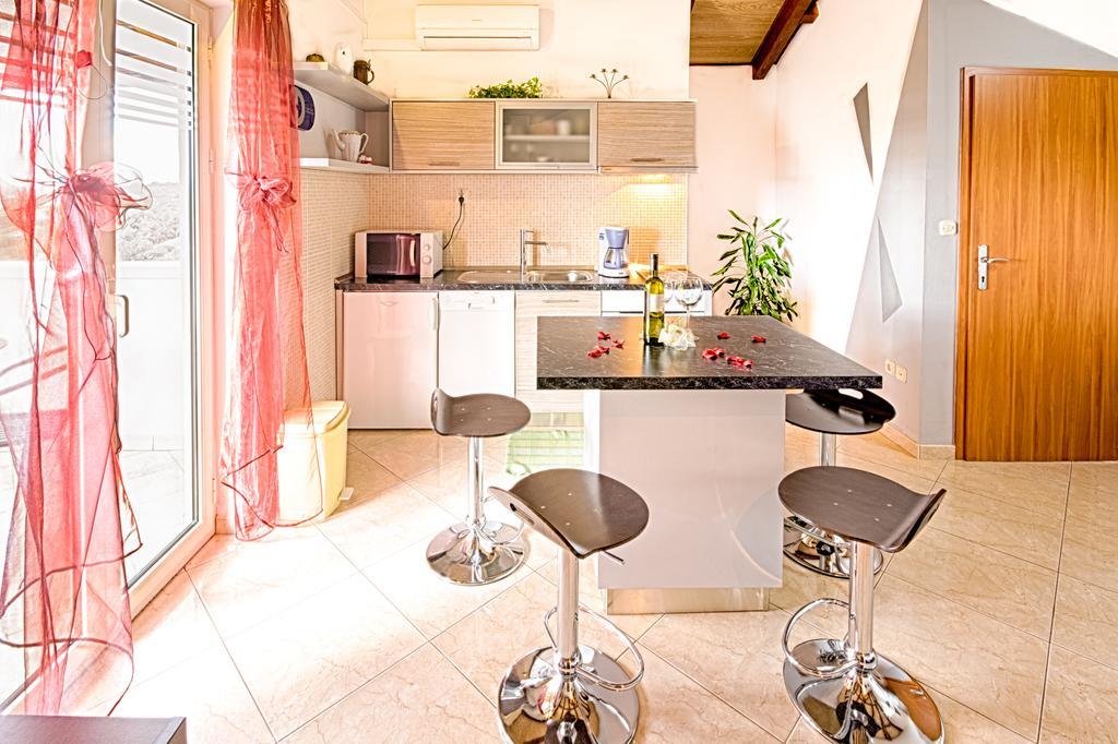 Apartmani Rita Milna  Kamer foto